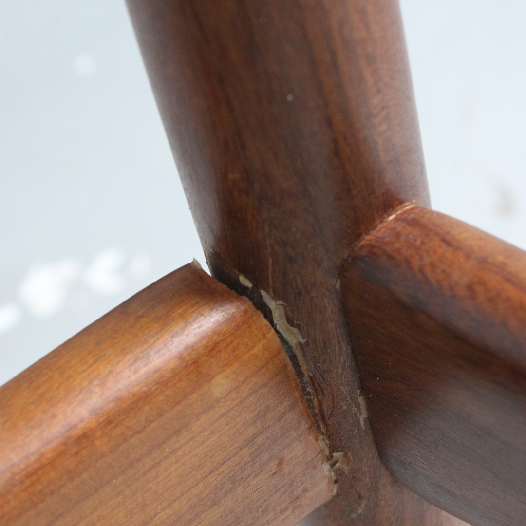 EJVIND A. JOHANSSON. Ivan Gern Møbelfabrik. Paar Stühle, Modell 'Eye Chair' / '84', Teak, Dänemark, 1960er Jahre.