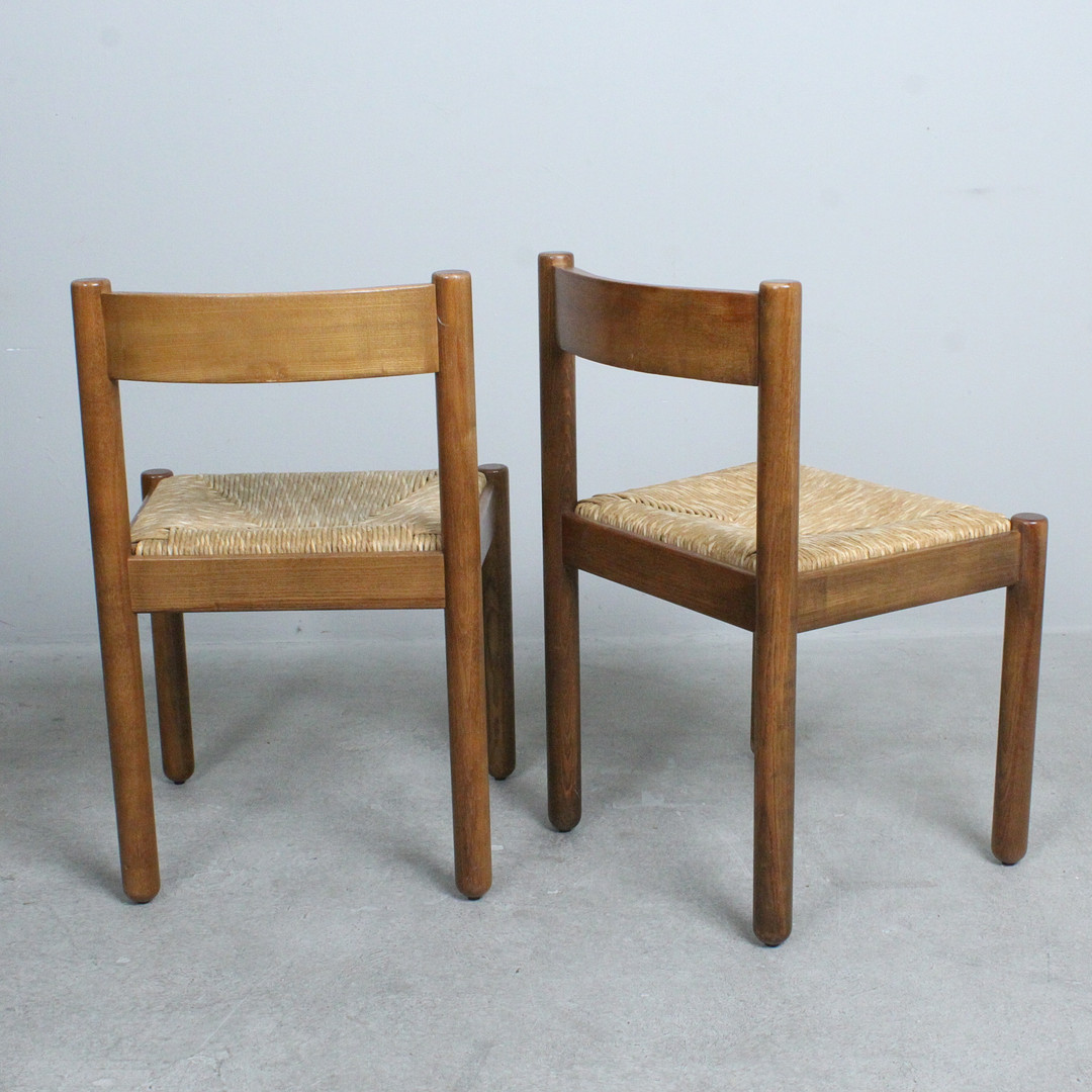 VICO MAGISTRETTI. Set Stühle / Esszimmerstühle mit Binsengeflecht, Italien, 1960er Jahre.