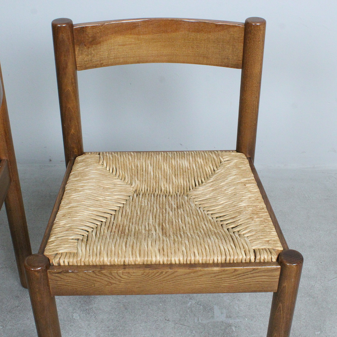 VICO MAGISTRETTI. Set Stühle / Esszimmerstühle mit Binsengeflecht, Italien, 1960er Jahre.