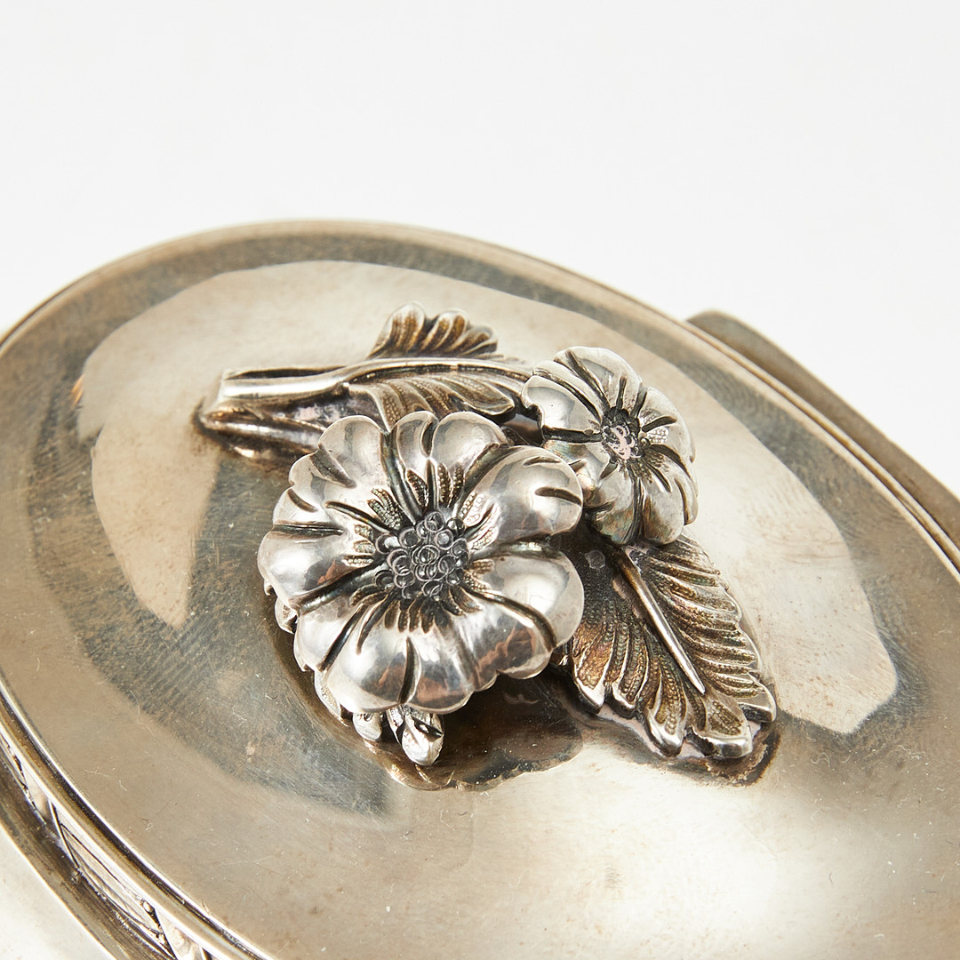 ERIK FLEMING. Sockerskål med lock, sterlingsilver, Borgila, Stockholm 1946.