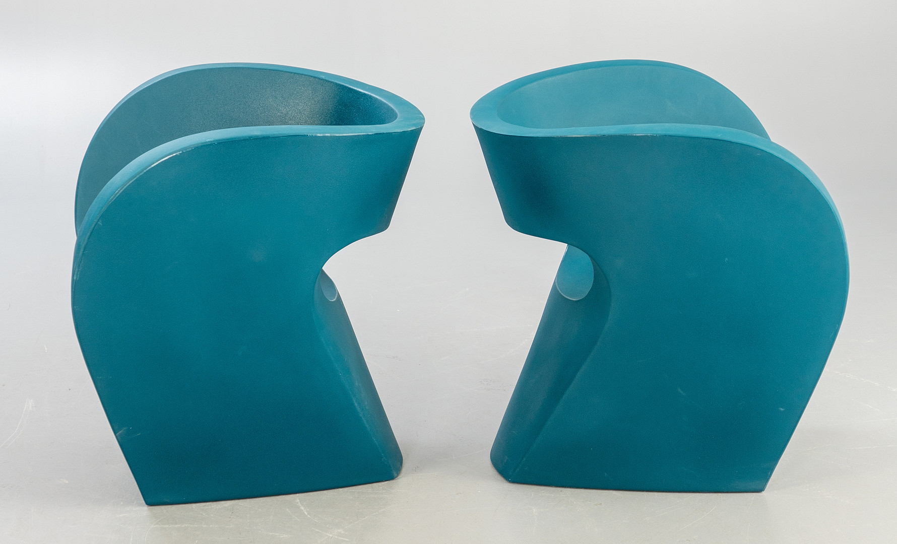 RON ARAD. Moroso. 2 Sessel,