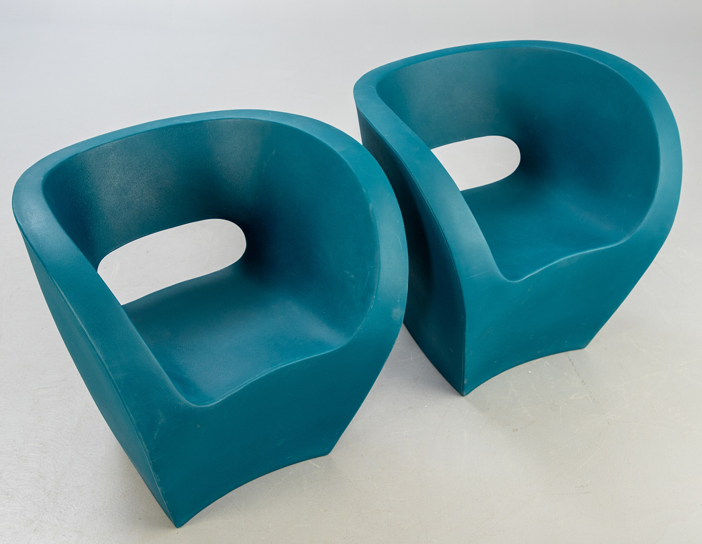 RON ARAD. Moroso. 2 Sessel,