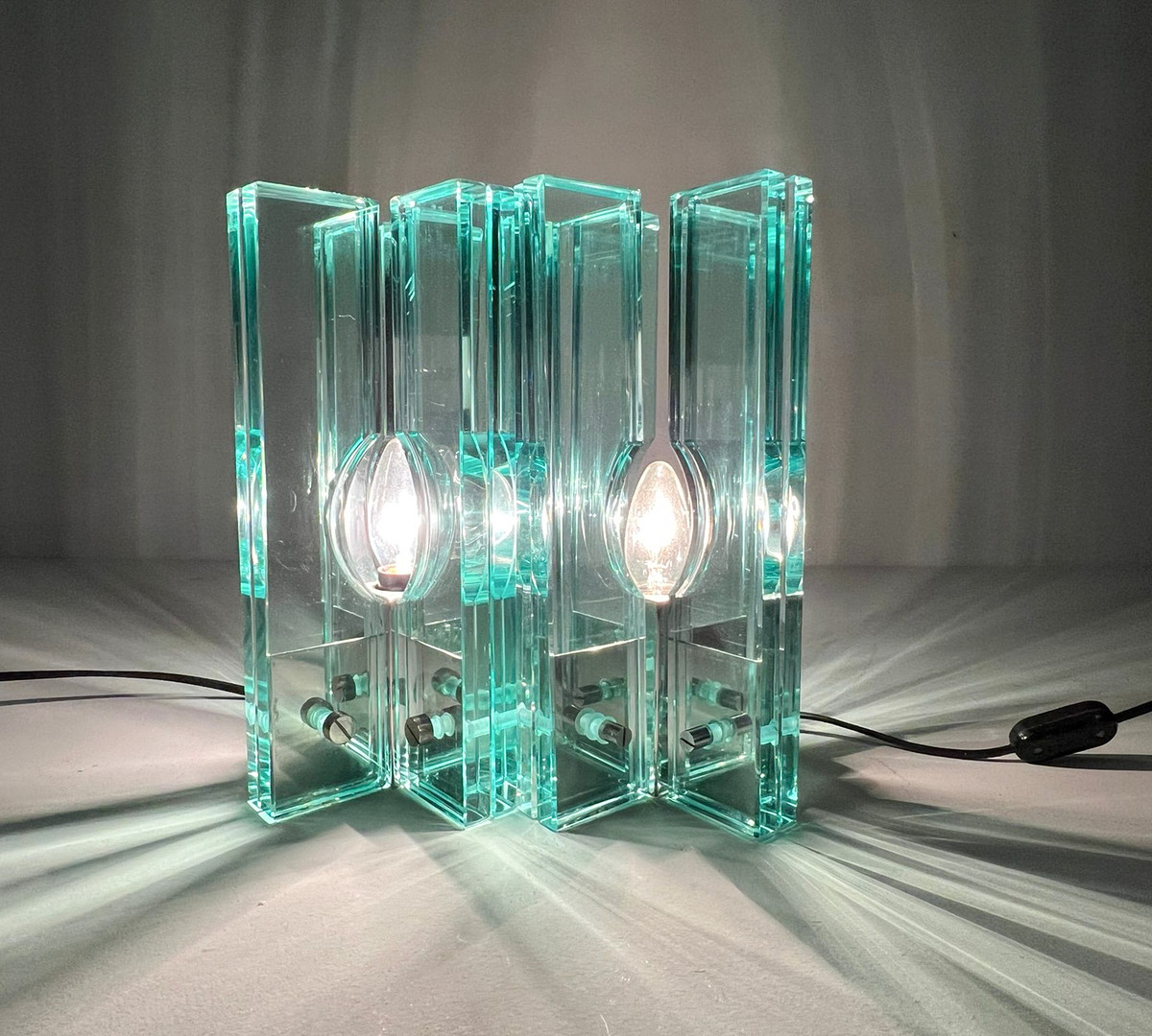 GIORGIO REGGIORI. 2er Set Tischlampen/Glasobjekte von Giorgio Reggiori für Gallotti & Radice, 1960er Jahre, Italien.