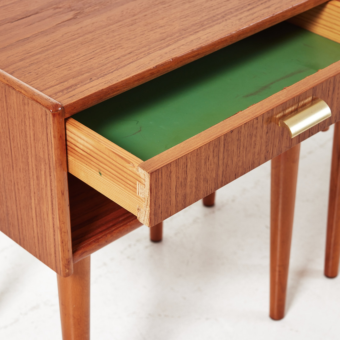 SÄNGBORD, 1 par, 1950/60-tal.