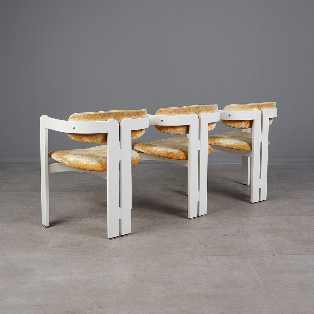 AUGUSTO SAVINI. Sechs Stühle / Esszimmerstühle, wie Modell 'Pamplona', Holz, Velours (6).