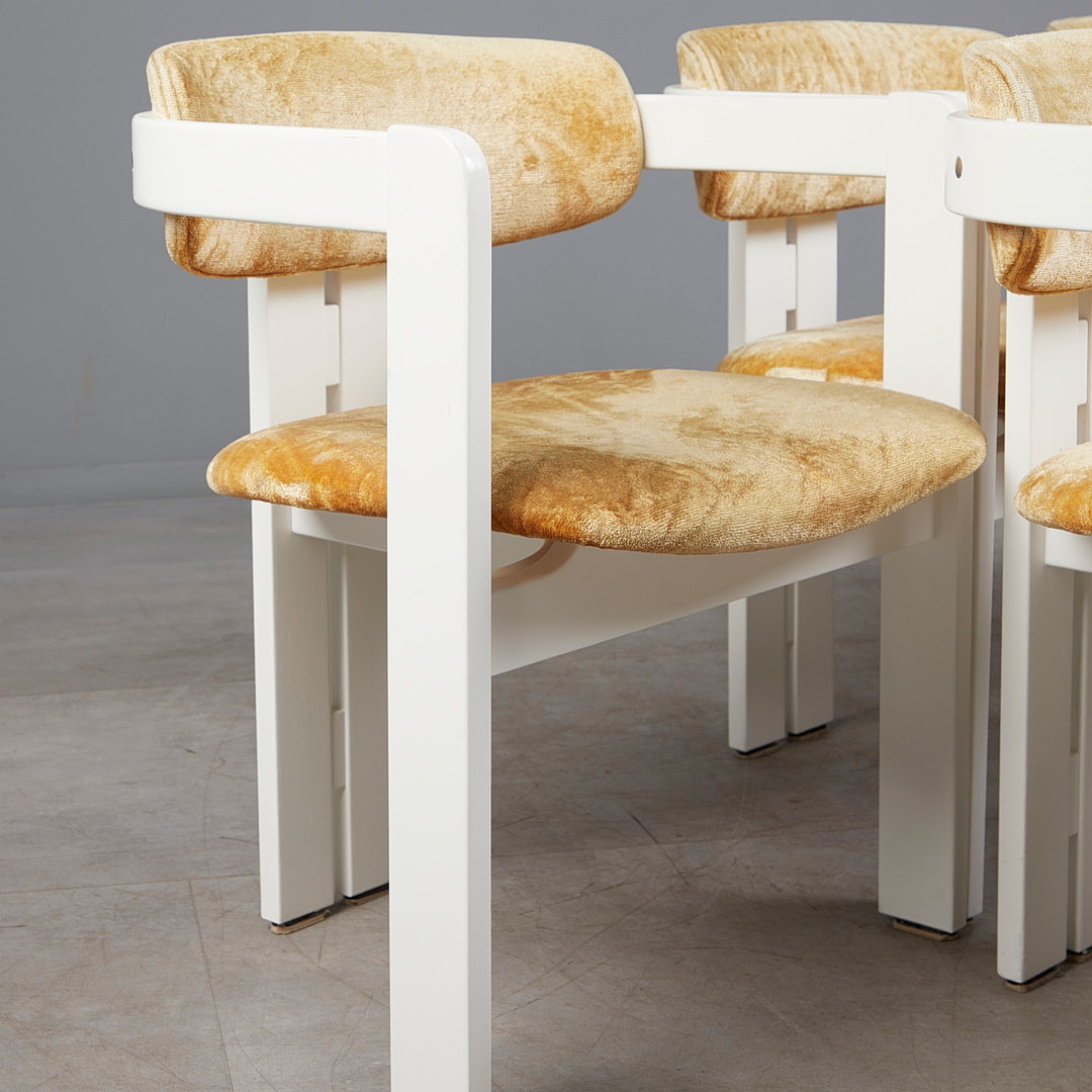AUGUSTO SAVINI. Sechs Stühle / Esszimmerstühle, wie Modell 'Pamplona', Holz, Velours (6).