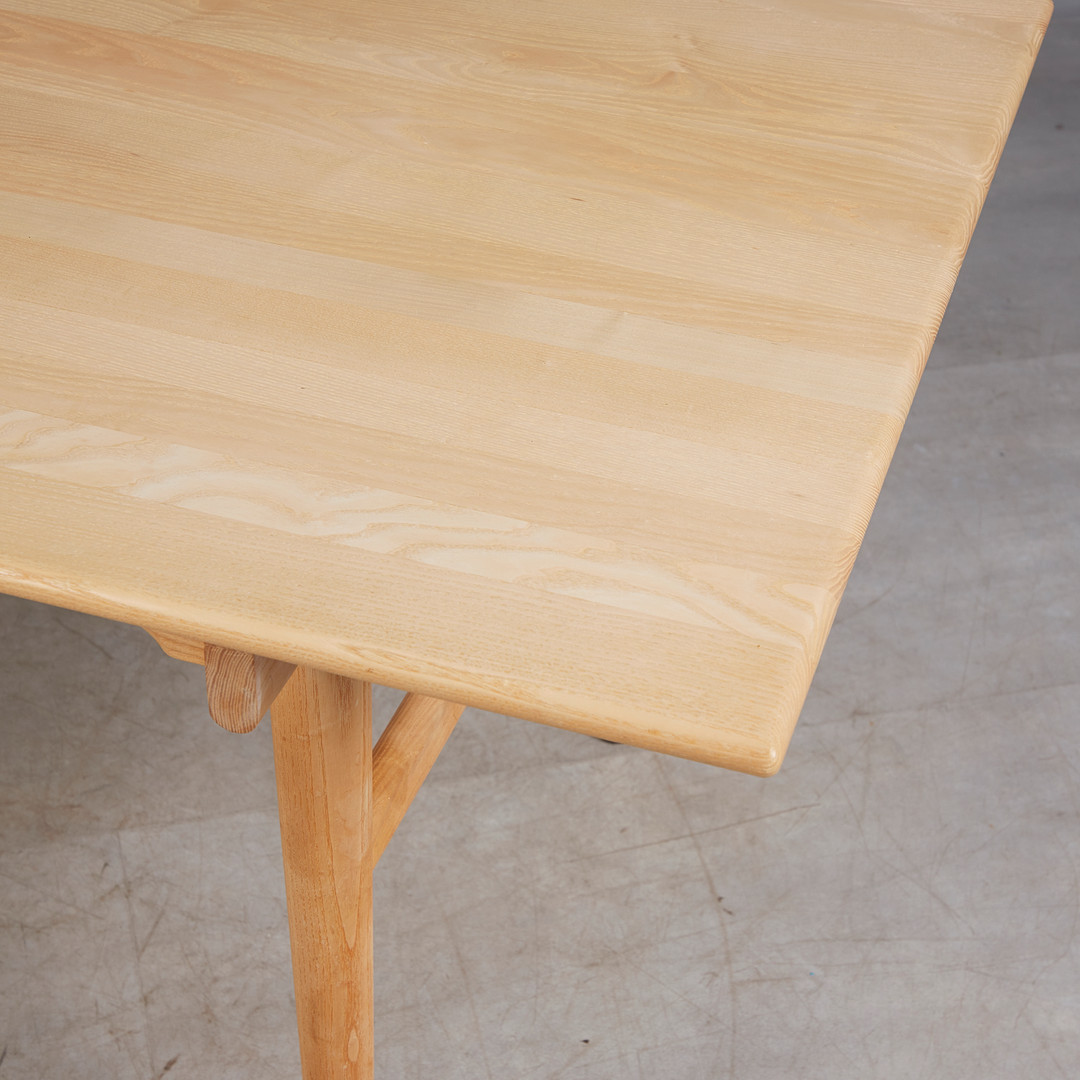 HANS J. WEGNER. Carl Hansen & Søn Esstisch / Tisch, Modell 'CH327', Eiche, Entwurf 1962, Dänemark.
