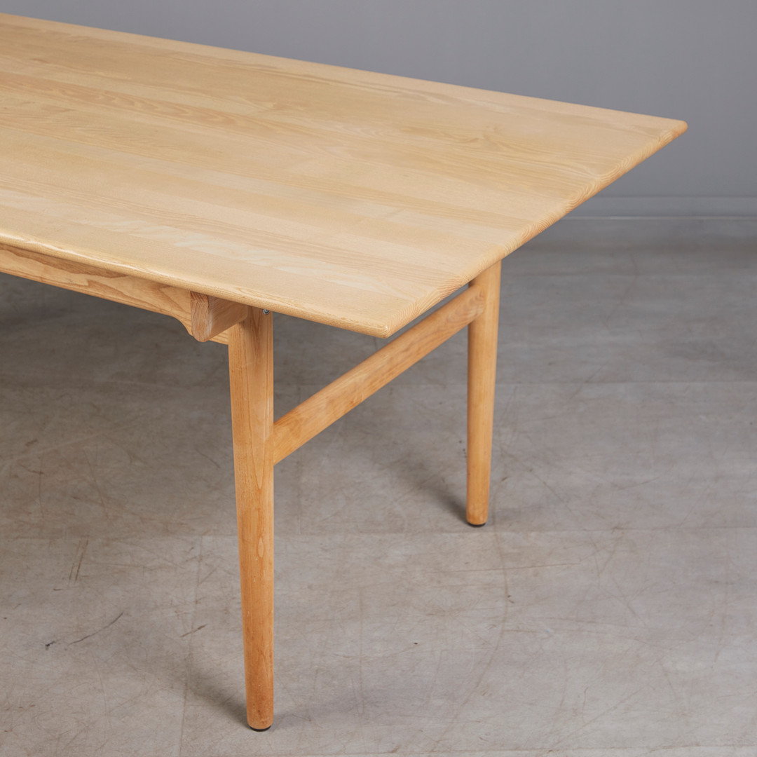HANS J. WEGNER. Carl Hansen & Søn Esstisch / Tisch, Modell 'CH327', Eiche, Entwurf 1962, Dänemark.