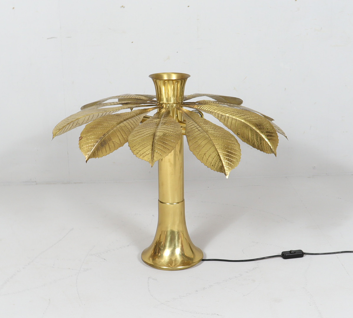 CARLO GIORGI. 2 Skulpturale Lampen/Tischlampen von Carlo Giorgi für für Bottega Gadda, Modell: Ippocastano, Italien, 1970er Jahre.