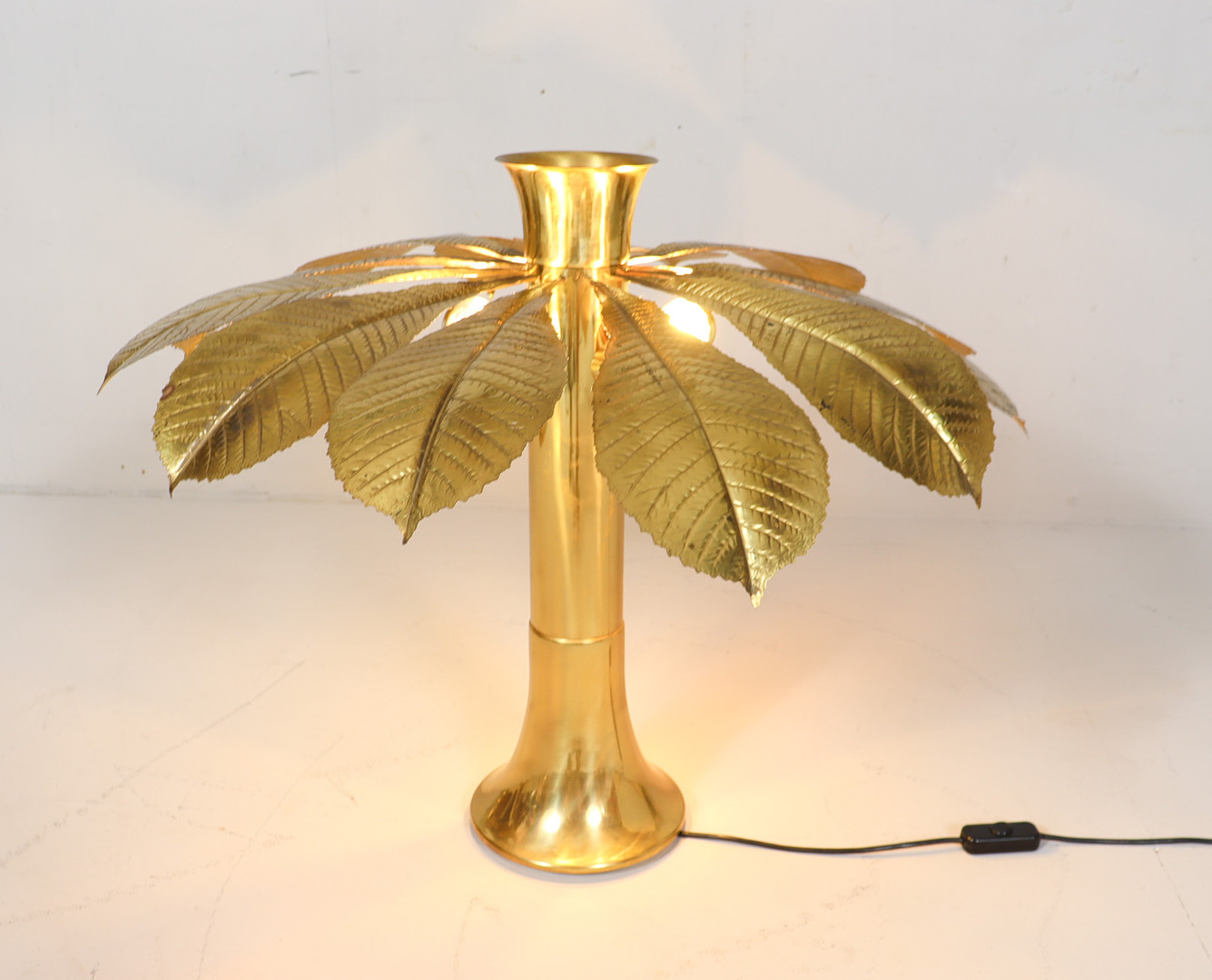 CARLO GIORGI. 2 Skulpturale Lampen/Tischlampen von Carlo Giorgi für für Bottega Gadda, Modell: Ippocastano, Italien, 1970er Jahre.
