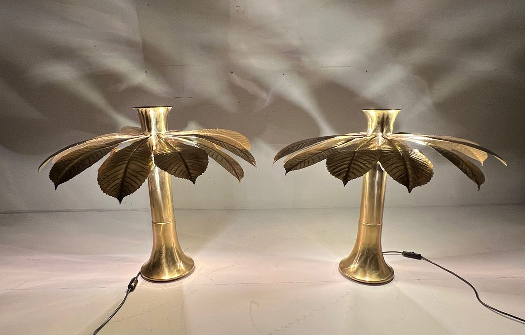 CARLO GIORGI. 2 Skulpturale Lampen/Tischlampen von Carlo Giorgi für für Bottega Gadda, Modell: Ippocastano, Italien, 1970er Jahre.