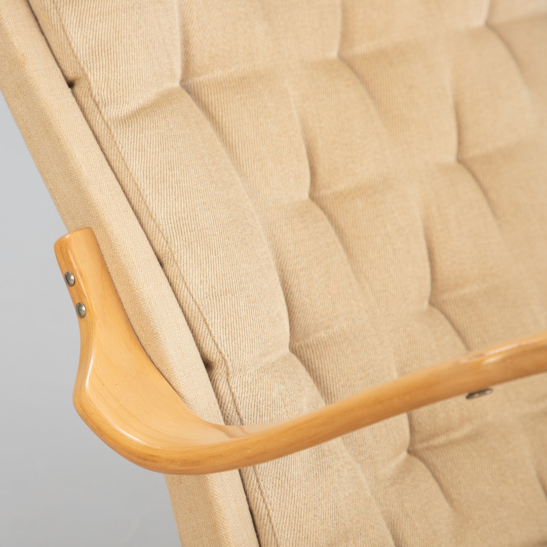 BRUNO MATTHSON. Dux. Sessel mit Hocker,