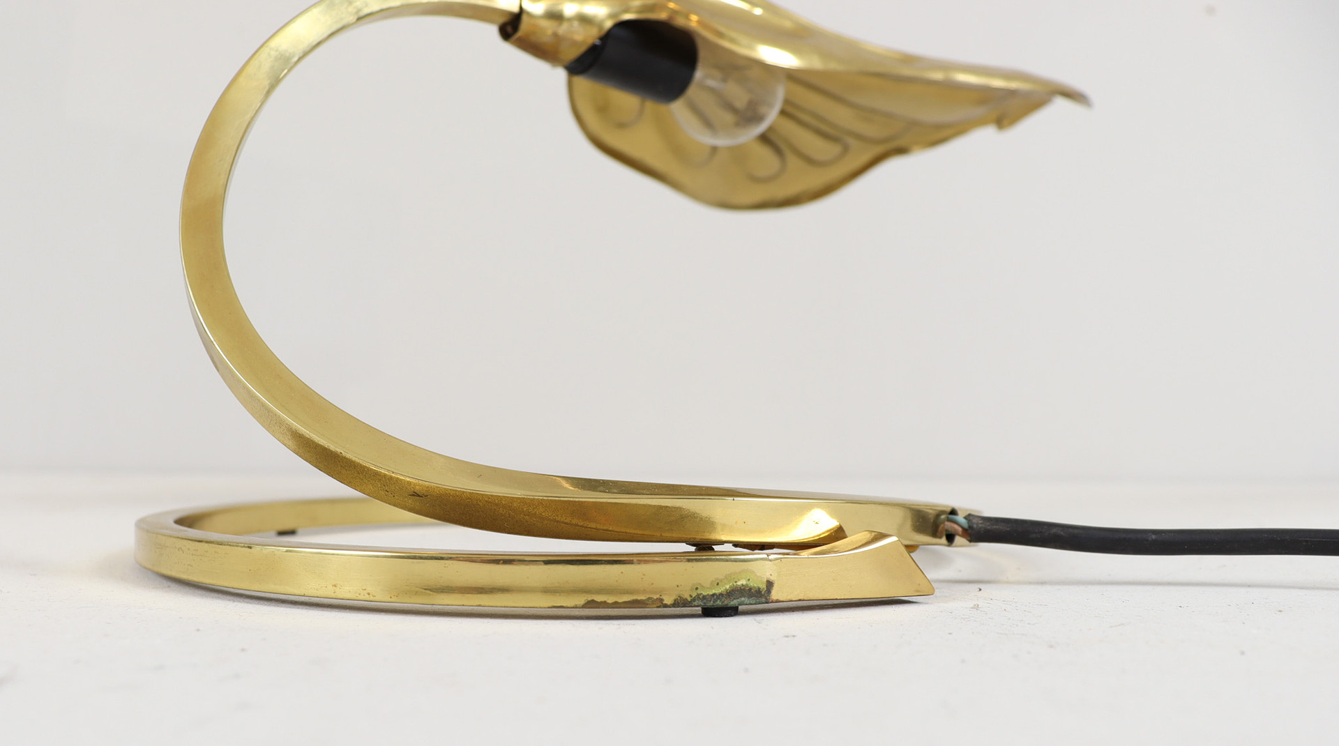 TOMMASO BARBI. Skulpturale Tischlampe/Tischleuchte von Tommaso Barbi für Bottega Gadda, Italien, 1970er Jahre.