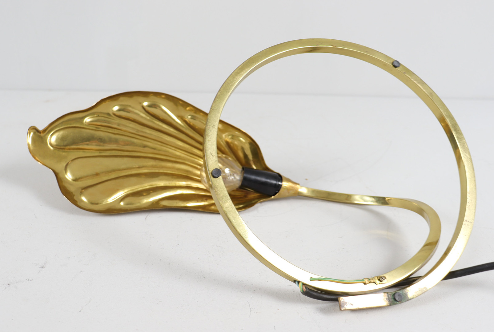 TOMMASO BARBI. Skulpturale Tischlampe/Tischleuchte von Tommaso Barbi für Bottega Gadda, Italien, 1970er Jahre.