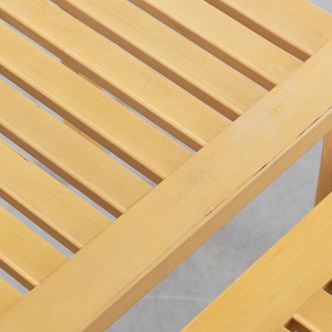 ALVAR AALTO. Bänkar, 2 st, modell 153B, Artek, Finland.
