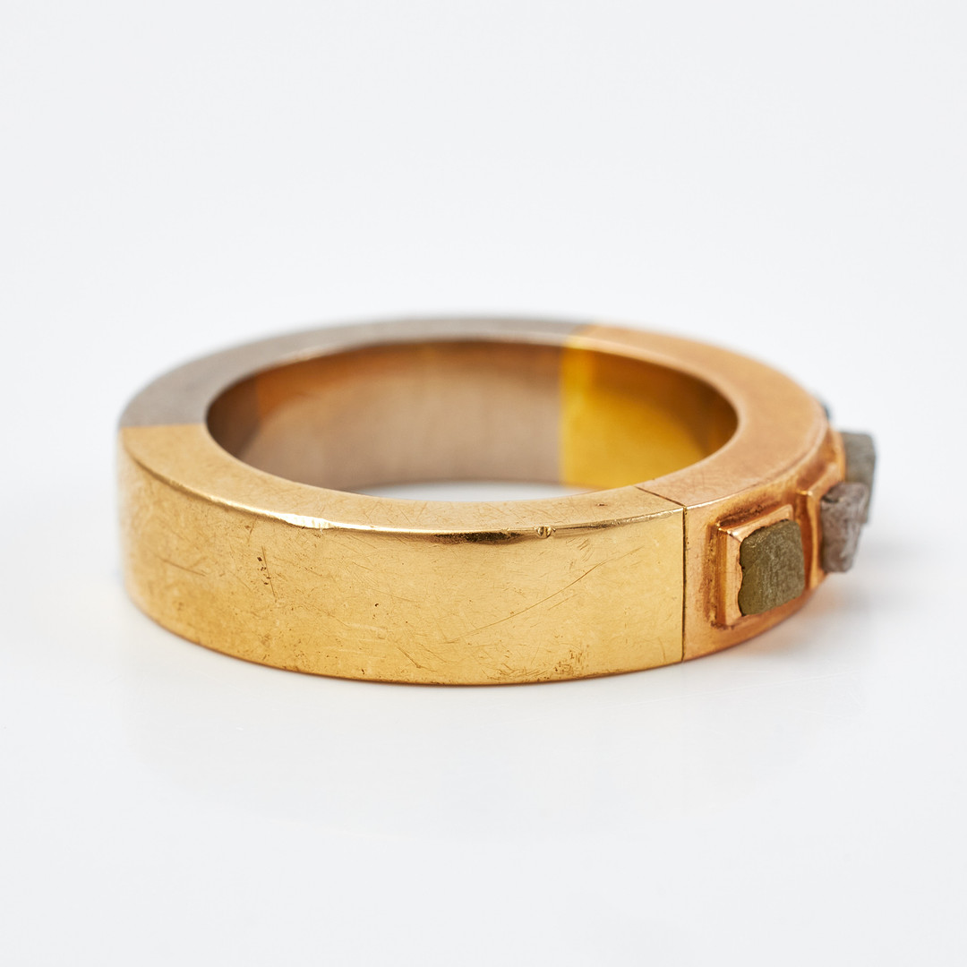 GAUDY. RING, 18 k vit- röd och roseguld, samt 5 st rådiamanter, Gaudy Stockholm Ab, Stokholm, 1998.