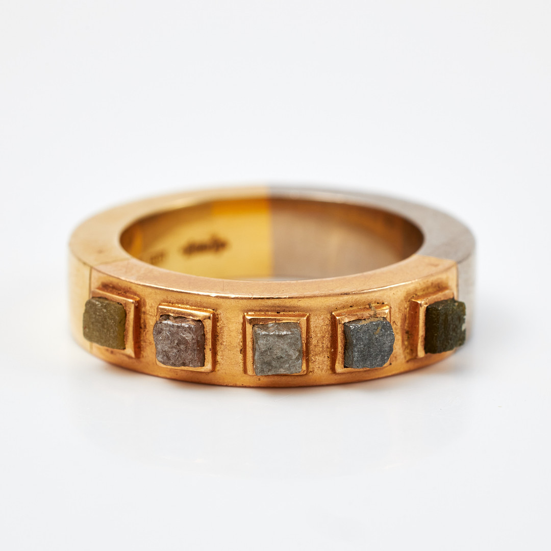GAUDY. RING, 18 k vit- röd och roseguld, samt 5 st rådiamanter, Gaudy Stockholm Ab, Stokholm, 1998.