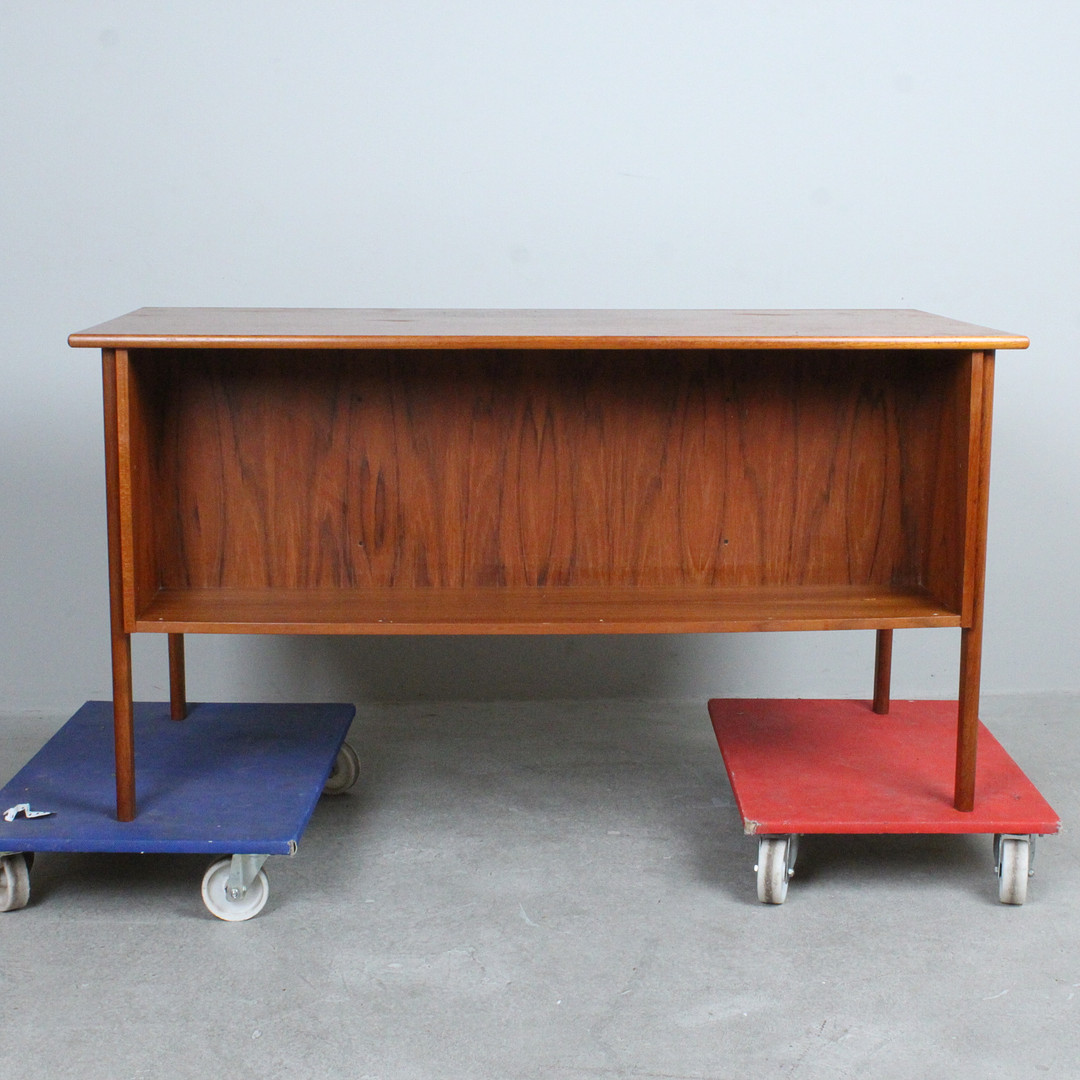 IMHA MØBLER. Schreibtisch in Teak, Dänemark, 1960er Jahre.