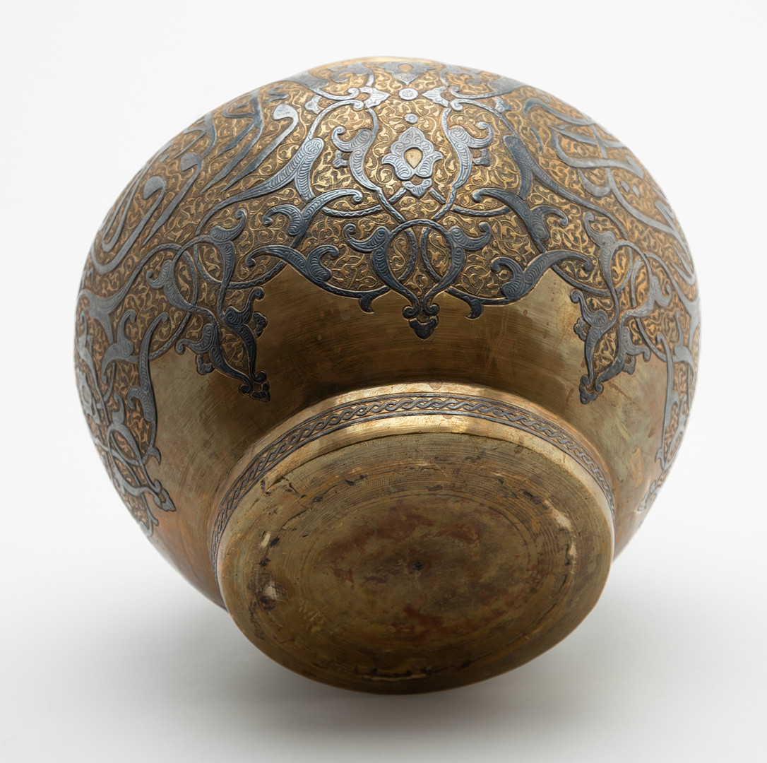 Messingvase/ -topf mit Silbereinlage, Cairo-ware, Mamluk Revival, Ägypten oder Syrien, frühes 20. Jh.