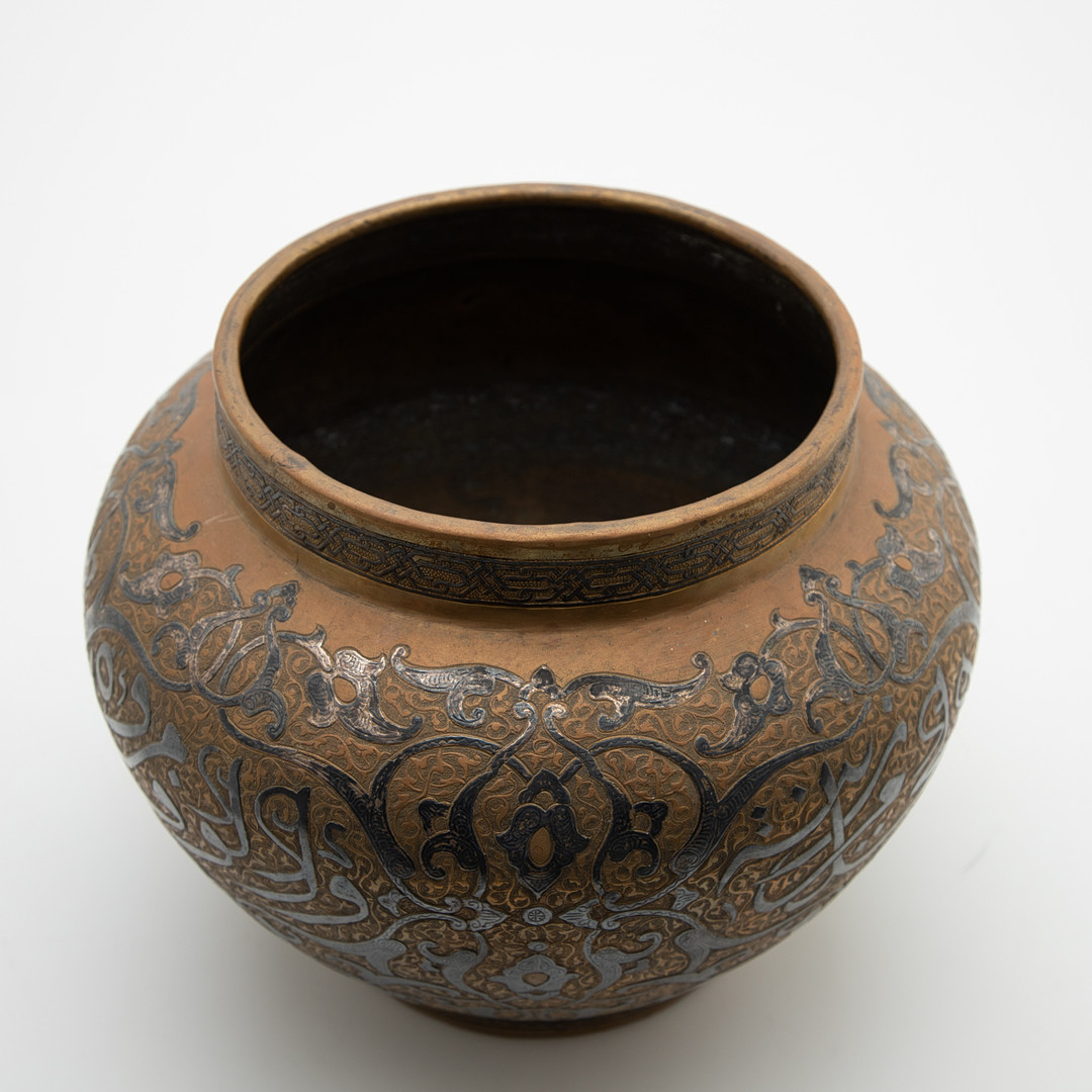 Messingvase/ -topf mit Silbereinlage, Cairo-ware, Mamluk Revival, Ägypten oder Syrien, frühes 20. Jh.