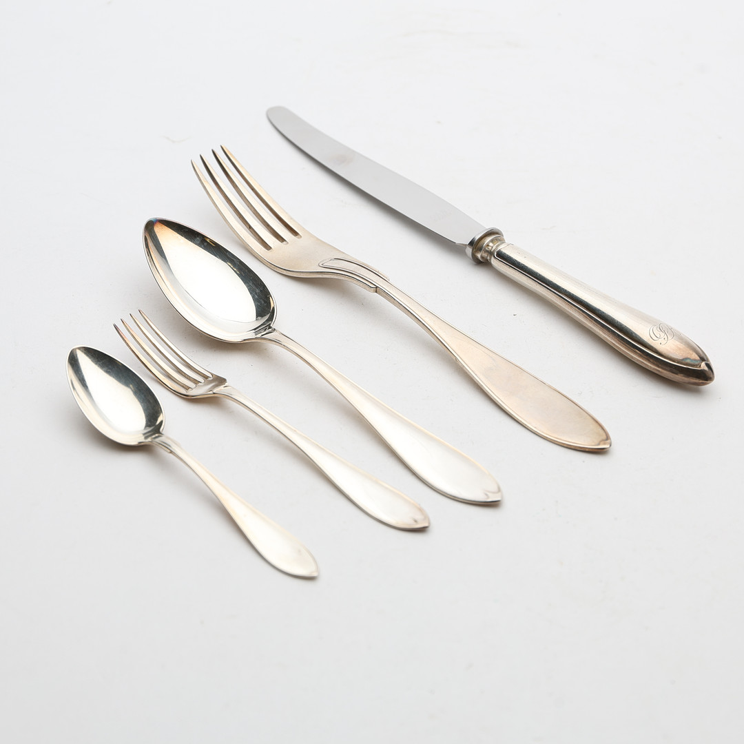 BESTICKUPPSÄTTNING, 54 delar, silver, bl.a. Markströms Guldsmed AB K G.