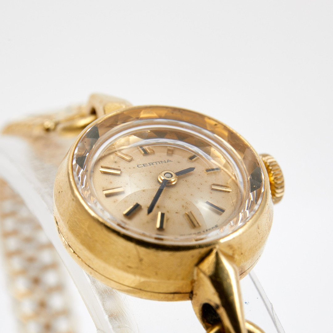 ARMBANDSUR, Certina, 18 k guld boett samt armband, manuellt urverk.