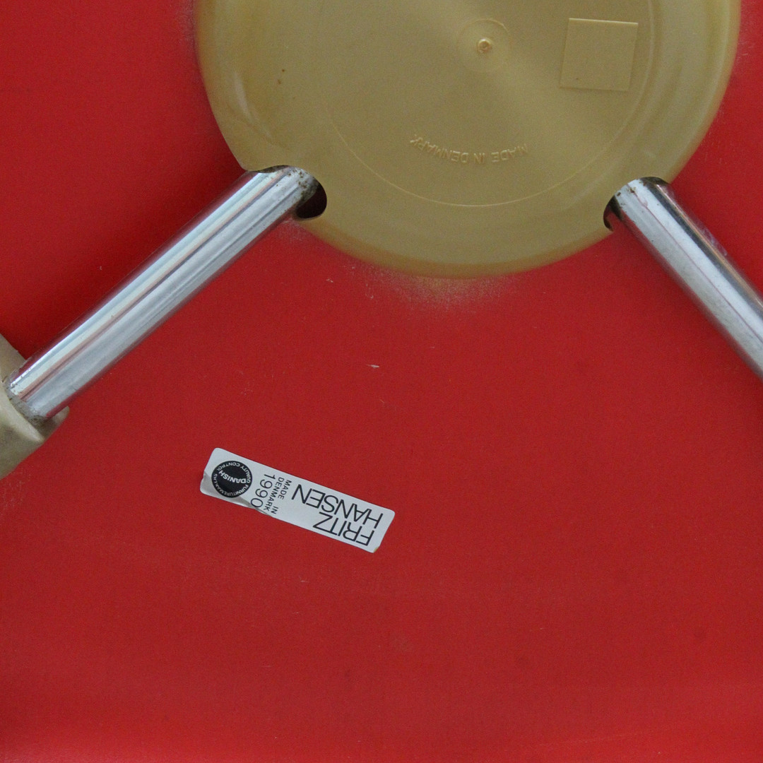 ARNE JACOBSEN. Fritz Hansen. Set Stühle, Modell '3107', Dänemark, 1990 / 1992.