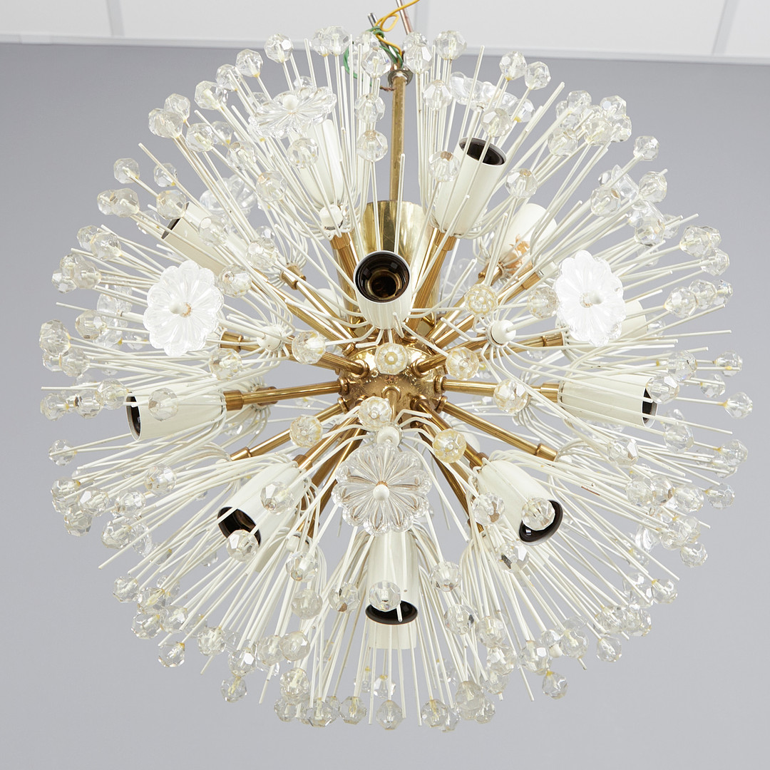 EMIL STEJNAR. für Rupert Nikoll, Sputnik Pendelleuchte / Deckenlampe, Modell 'Pusteblume' / 'Snowball', Messing, Metall, Glas, Entwurf 1955, Österreich.