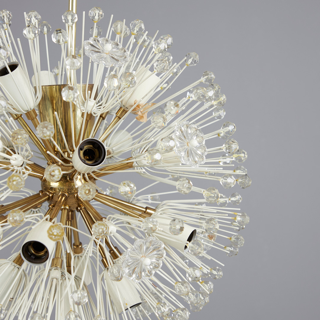EMIL STEJNAR. für Rupert Nikoll, Sputnik Pendelleuchte / Deckenlampe, Modell 'Pusteblume' / 'Snowball', Messing, Metall, Glas, Entwurf 1955, Österreich.