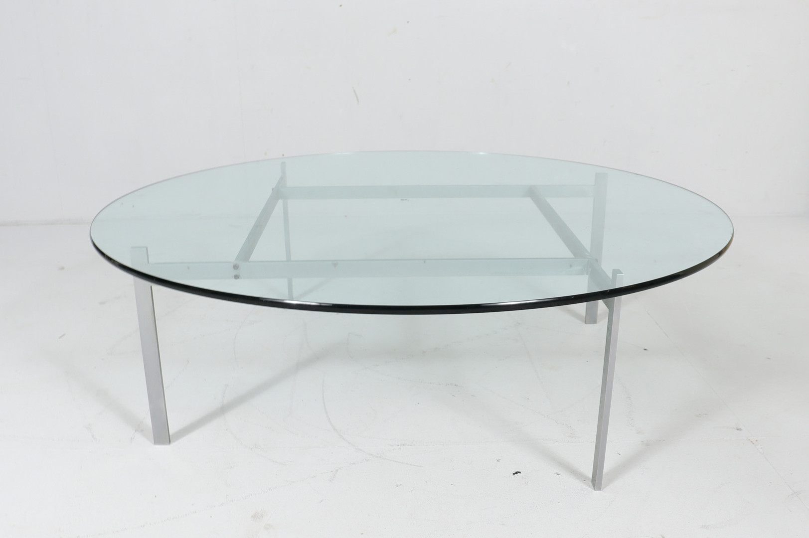 POUL KJAERHOLM. für Fritz Hansen, Coffee Table/Couchtisch, Modell: PK 61, Dänemark, 1970er Jahre.