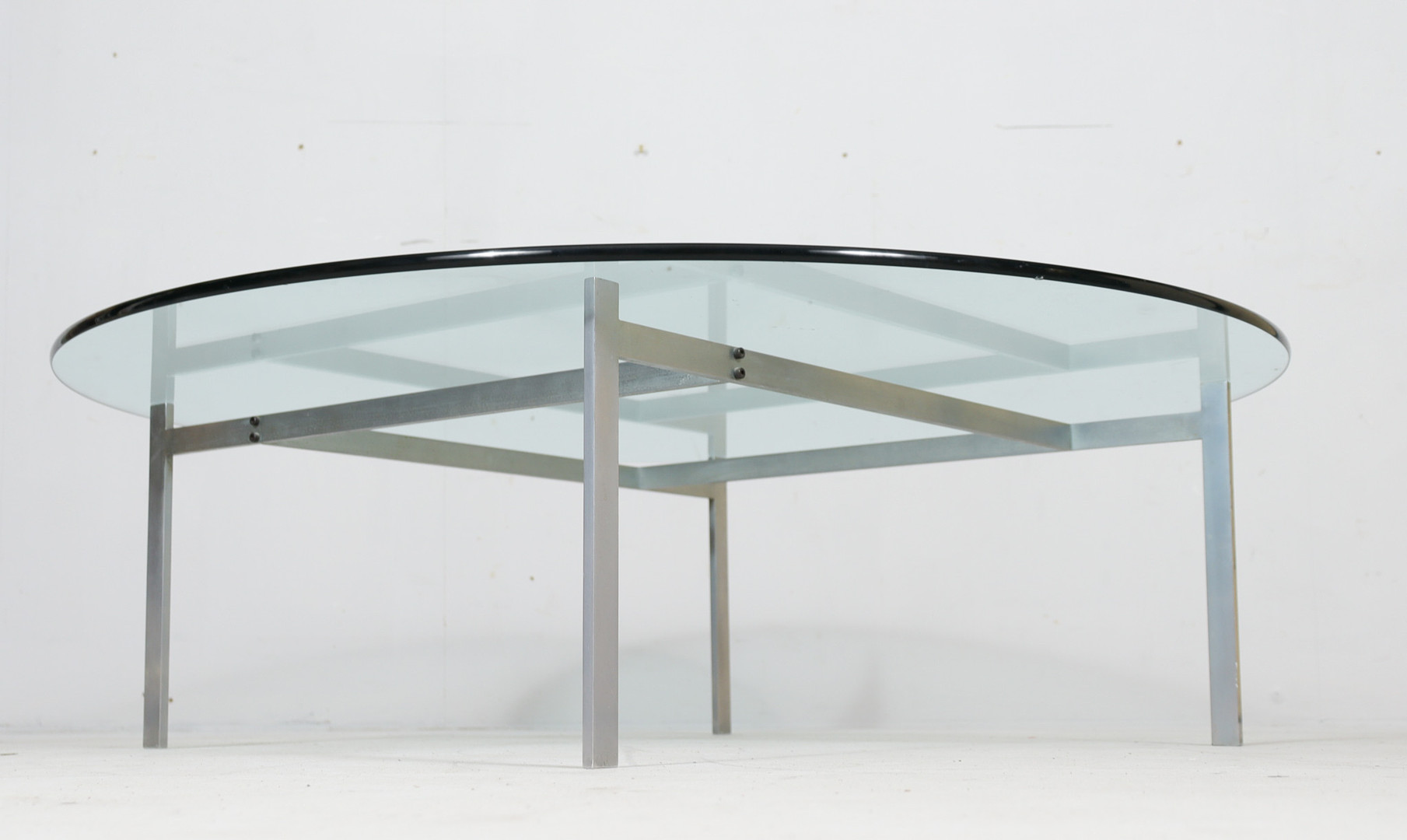 POUL KJAERHOLM. für Fritz Hansen, Coffee Table/Couchtisch, Modell: PK 61, Dänemark, 1970er Jahre.