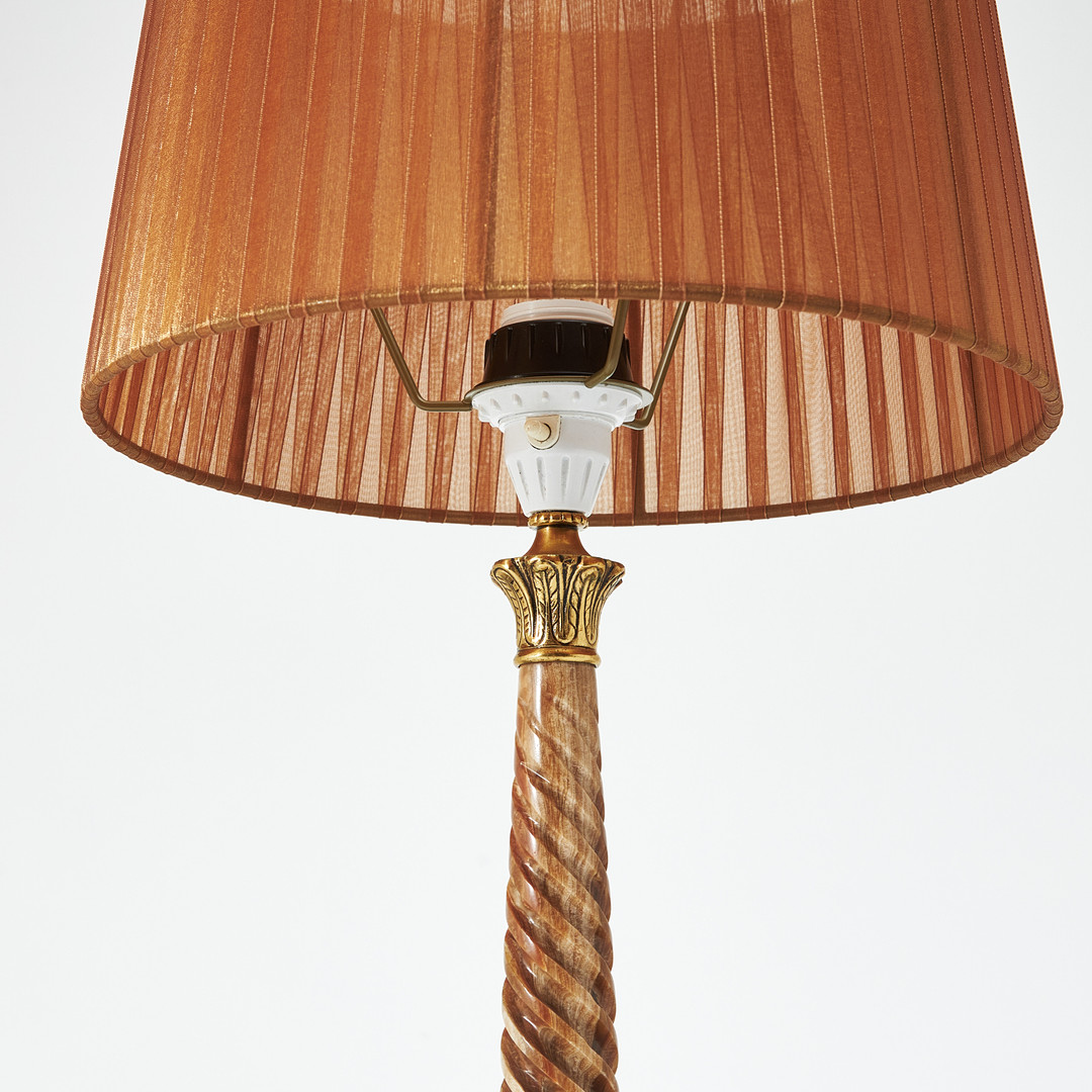 BORDSLAMPA, empirestil, 1900-talets senare del, fot och ben i sten och mässing.