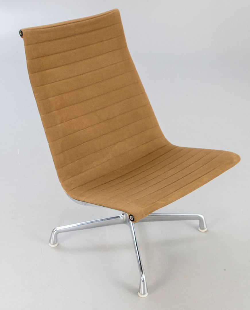 CHARLES AND RAY EAMES. Aluminum Group lounge chair EA116 für Herman Miller.