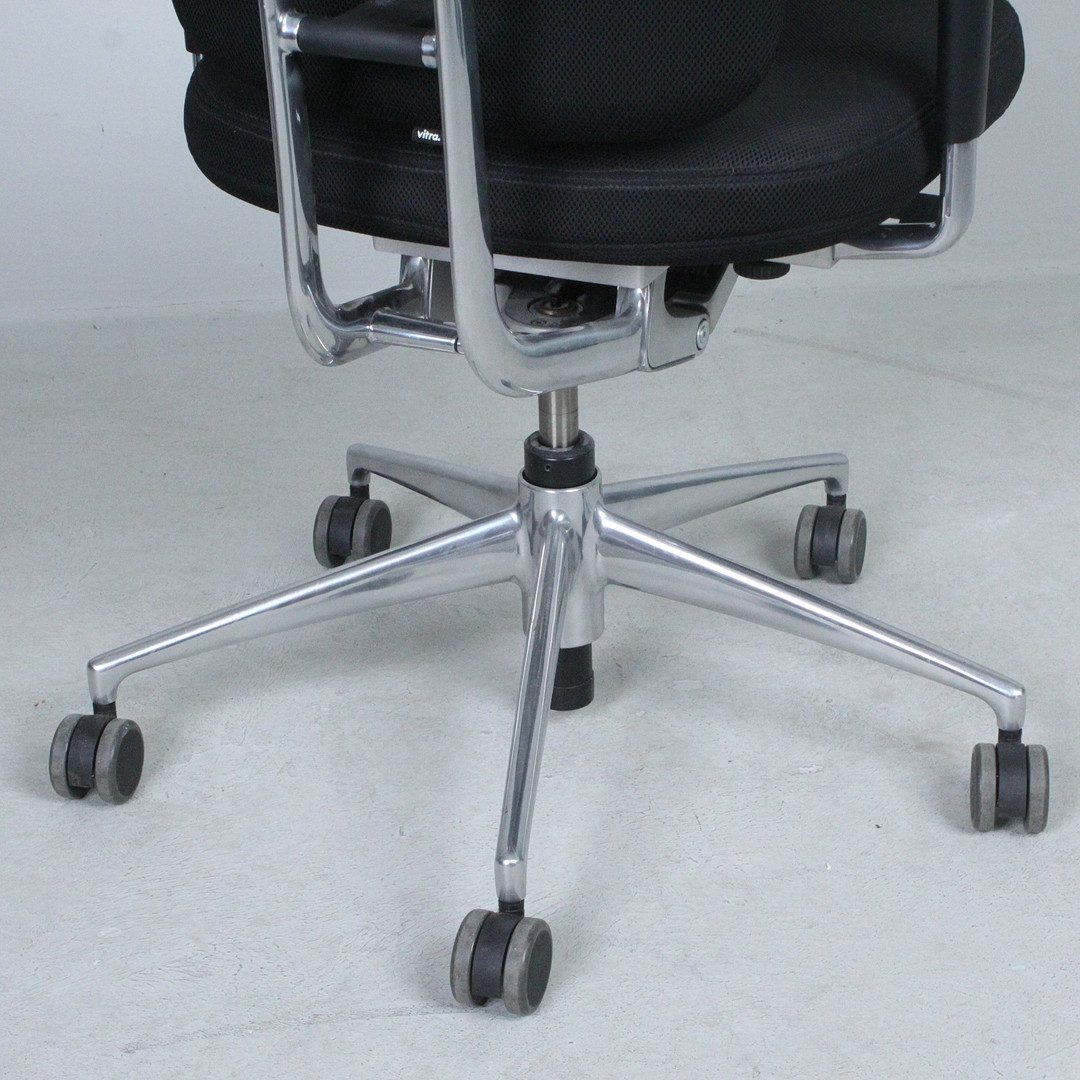 VITRA. Highback Chefsessel / Bürostuhl, Modell 'Headline'.