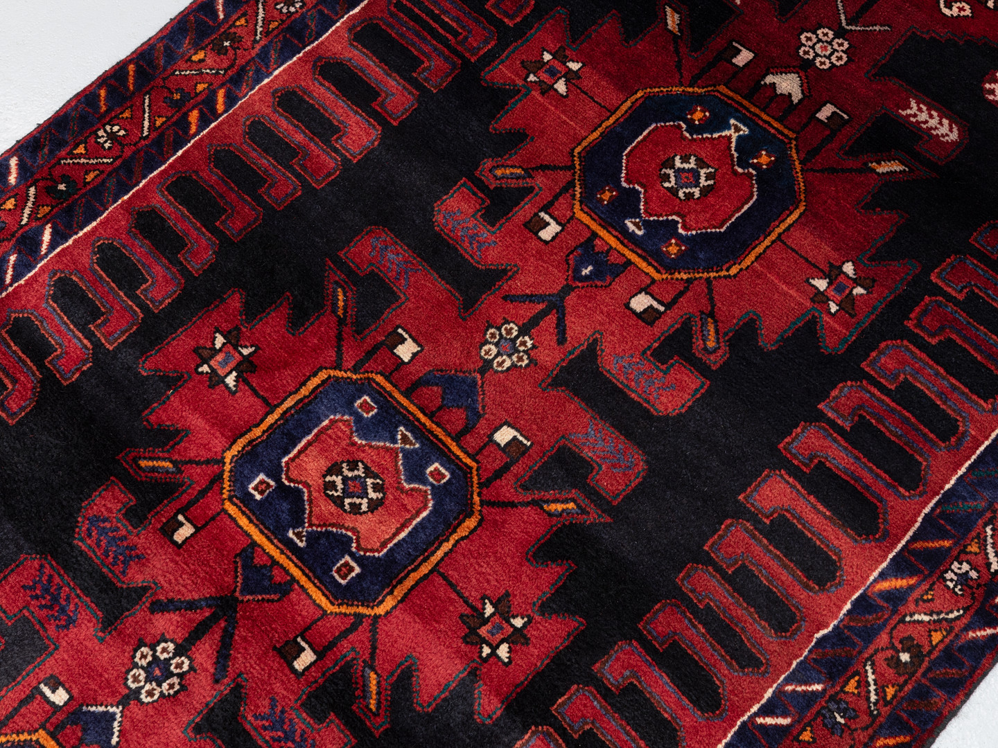 ORIENTMATTA. Hamadan, gallerimodell, 390 x 115 cm.