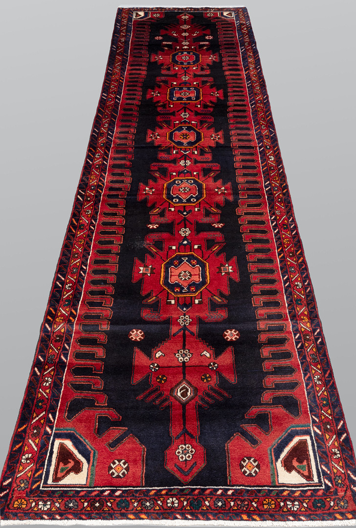 ORIENTMATTA. Hamadan, gallerimodell, 390 x 115 cm.