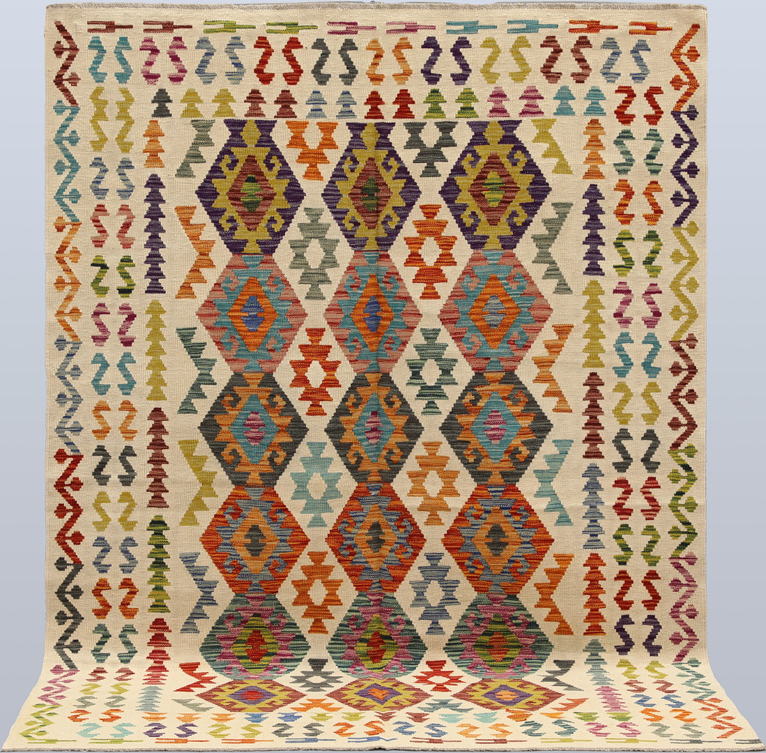 ORIENTMATTA. Kelim klassisk design, 242 x 174 cm.