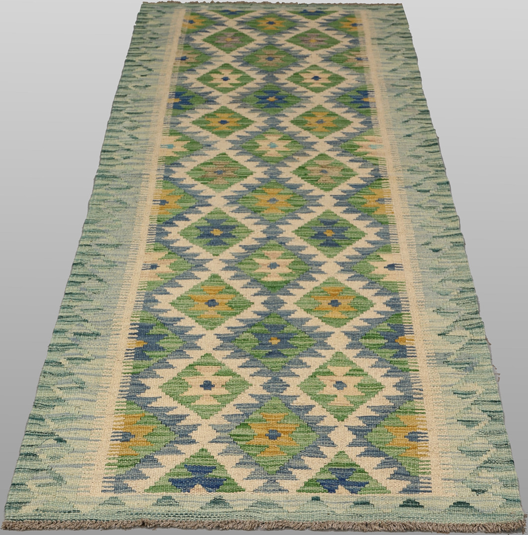 ORIENTMATTA. Kelim klassisk design gallerimodell, 251 x 79 cm.