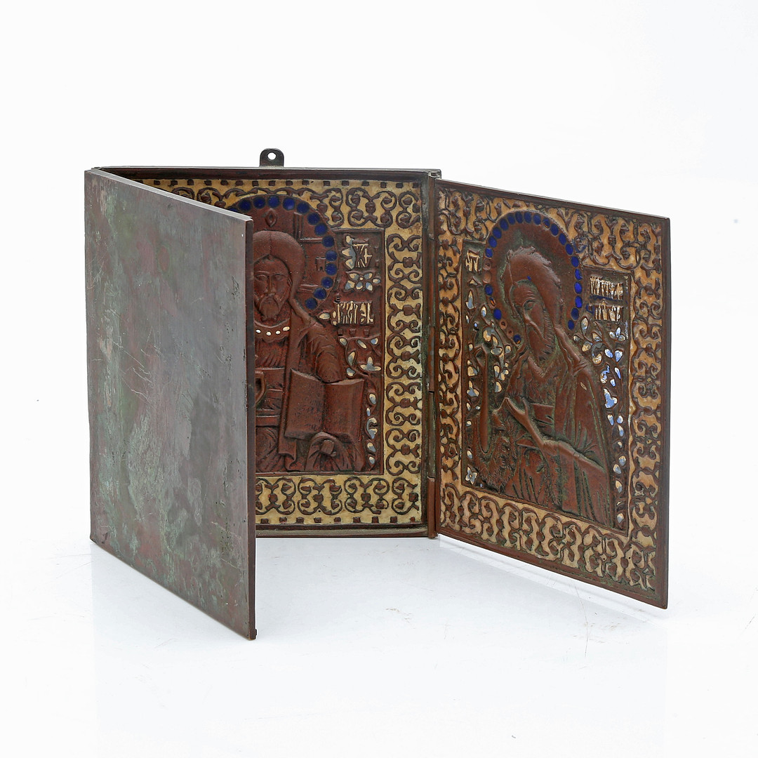 "Deisi", portable triptych icon in enamelled bronze, probably 19th Century.