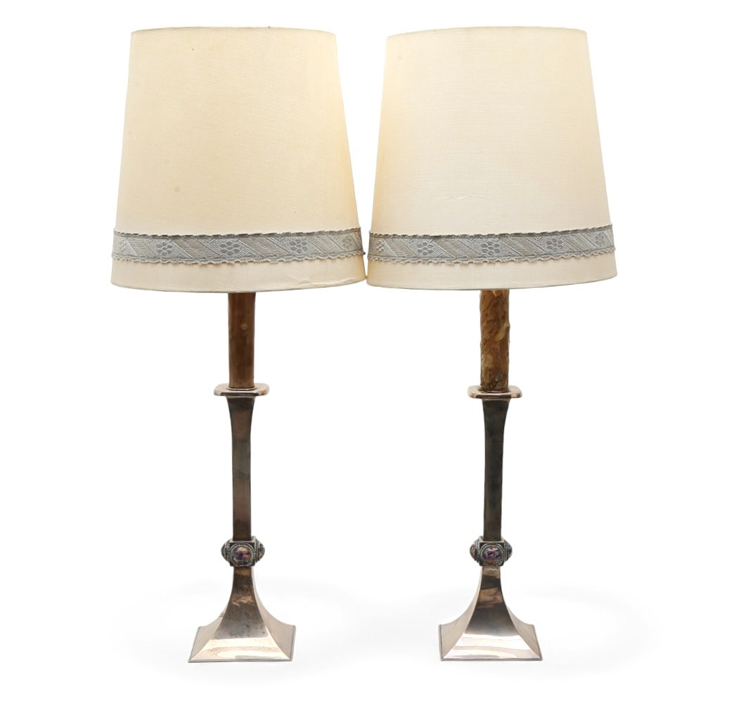 Pair of candlesticks/table lamps in silver with enamel cabochons, from the 20th century.