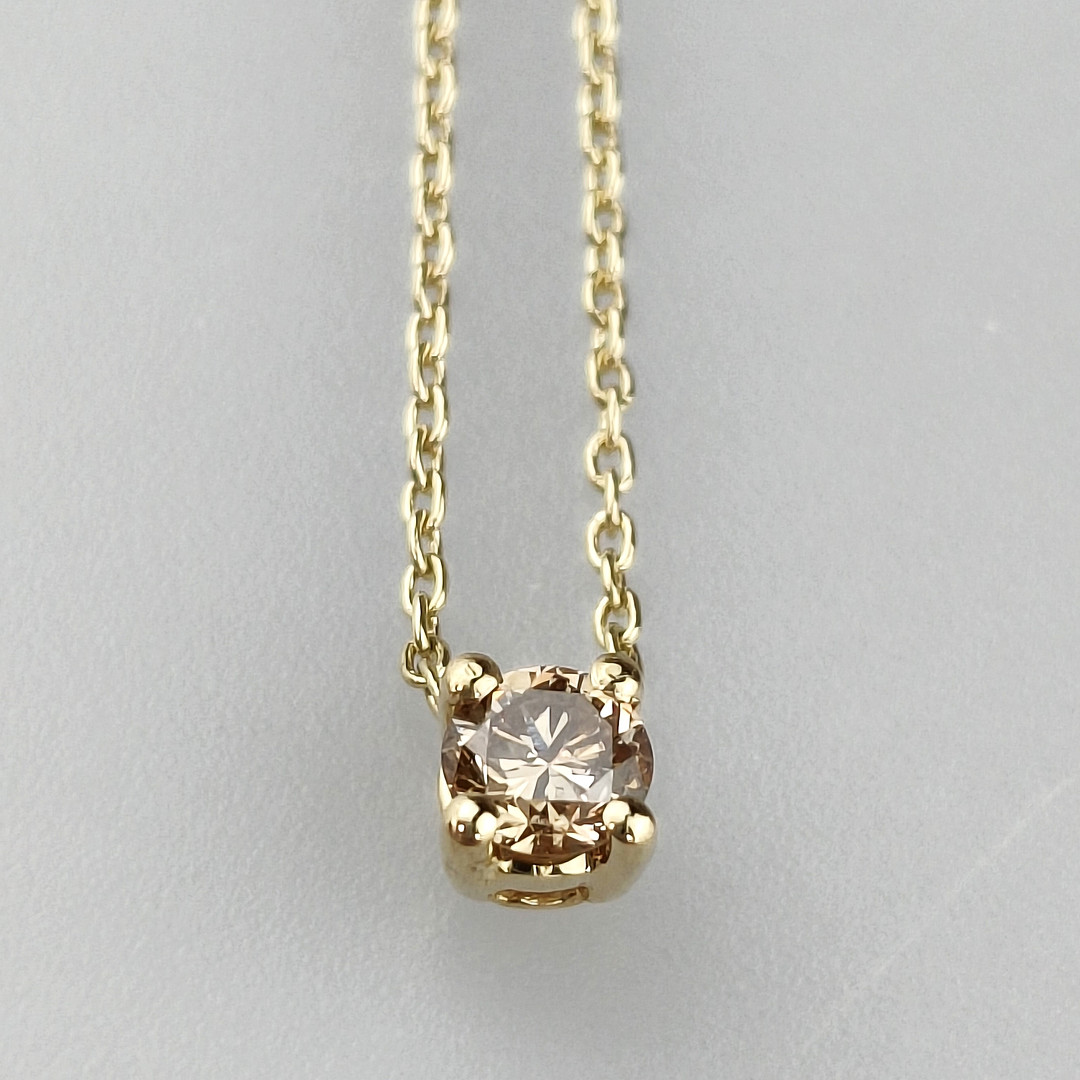 GOLDANHÄNGER !8 KARAT MIT BRILLANT.