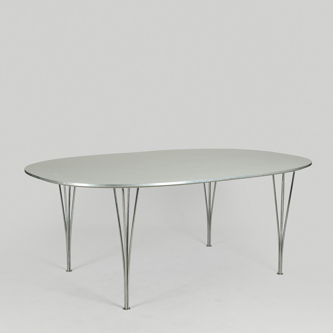 BRUNO MATHSSON & PIET HEIN. "Superellipse" spisebord med plade af grå laminat, spændeben af forkromet metal, 180 x 120 cm, Fritz Hansen, Danmark, 2000.
