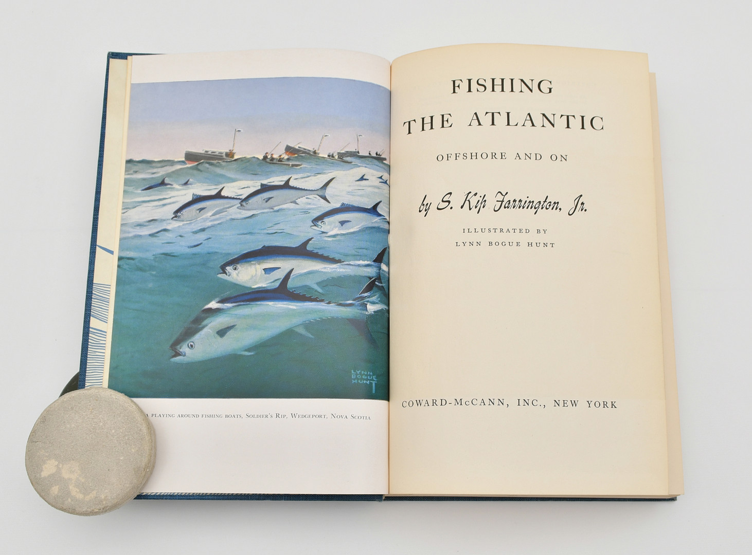 Fishing the Atlantic. Women can fish. S. Kip Farrington Jr och Chisie Farrington.