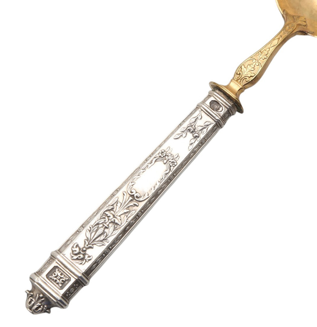 French service set in silvery and gilt metal, early decades of the 20th Century.