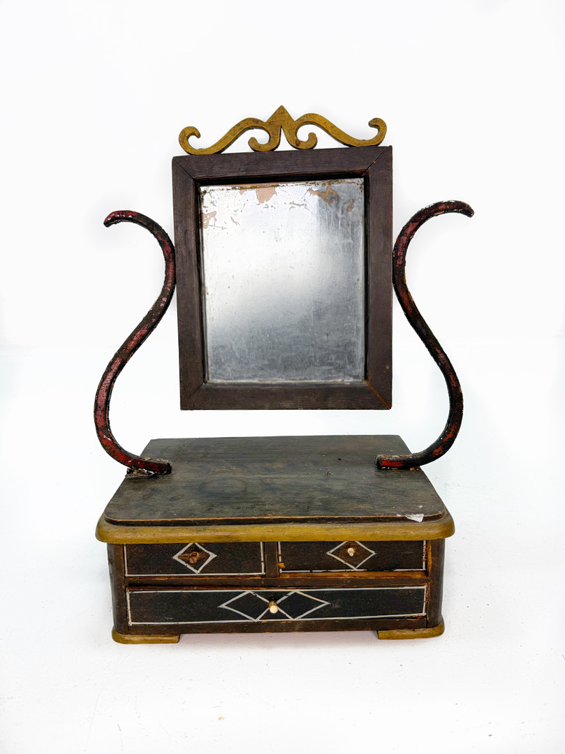 RAKSPEGEL, bemålat trå, lådor, 1800 tal.