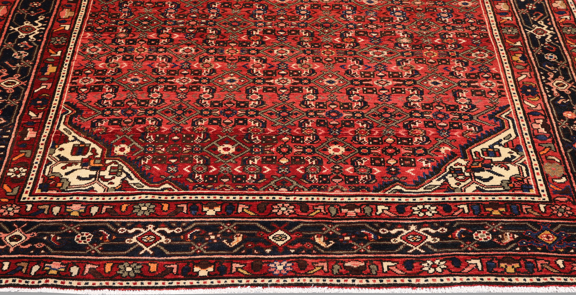 ORIENTMATTA. Hosseinabad, 327 x 203 cm.