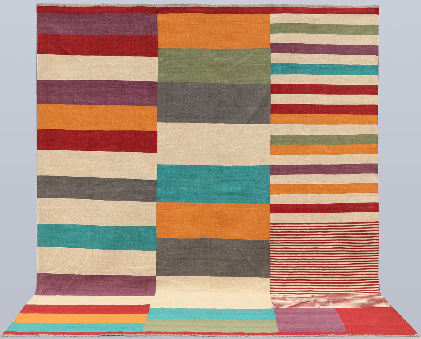 ORIENTMATTA. Kelim modern design, 304 x 255 cm.