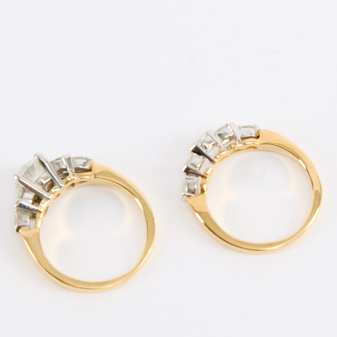 RINGAR. Två stycken, guld 18K och diamanter.