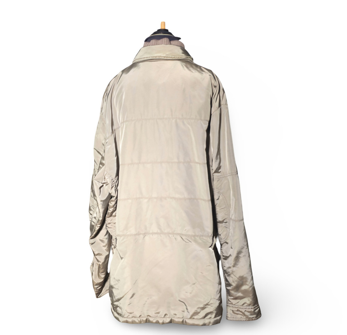 BURBERRY. Parka de hombre color kaki. Talla 8 de la casa.