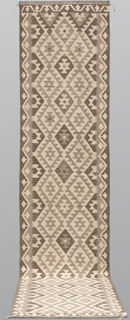 MATTA, Kelim, gallerimodell, cirka 374 x 80 cm.